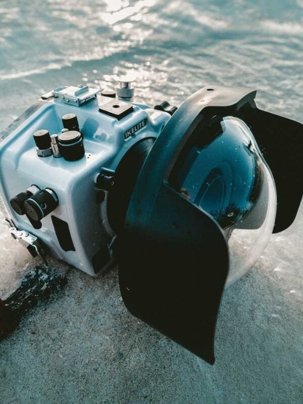 L-shaped 90-degree miniature connectors for compact underwater camera enclosures and lighting systems.